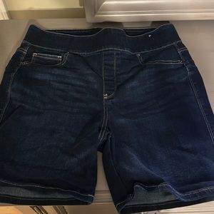 NY&C tummy less pull on shorts. 6”